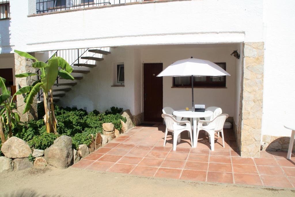Apartaments Margarita Sabina Pinell Platja d'Aro Exteriör bild