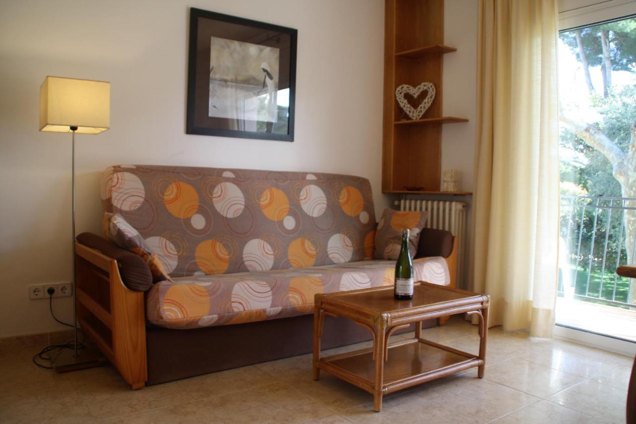 Apartaments Margarita Sabina Pinell Platja d'Aro Exteriör bild