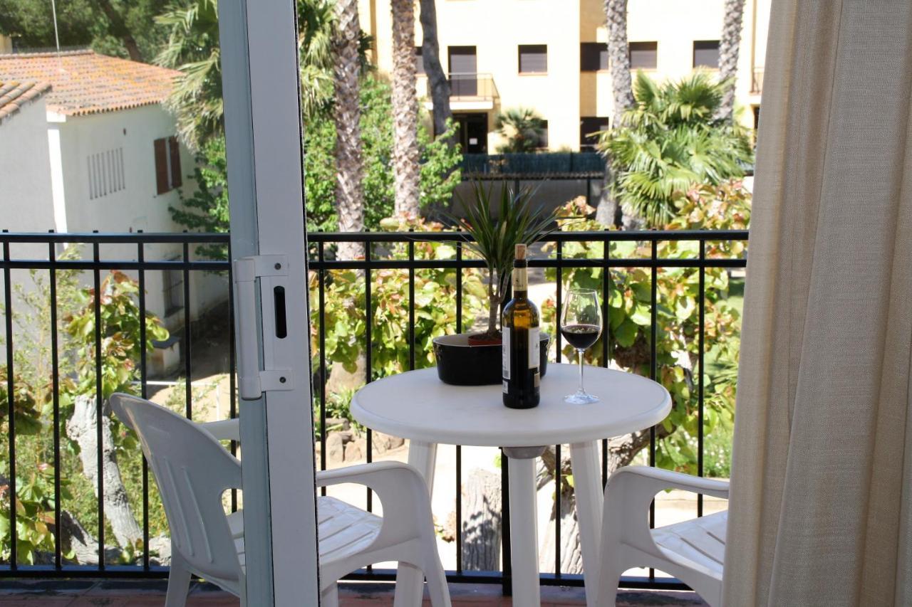 Apartaments Margarita Sabina Pinell Platja d'Aro Exteriör bild
